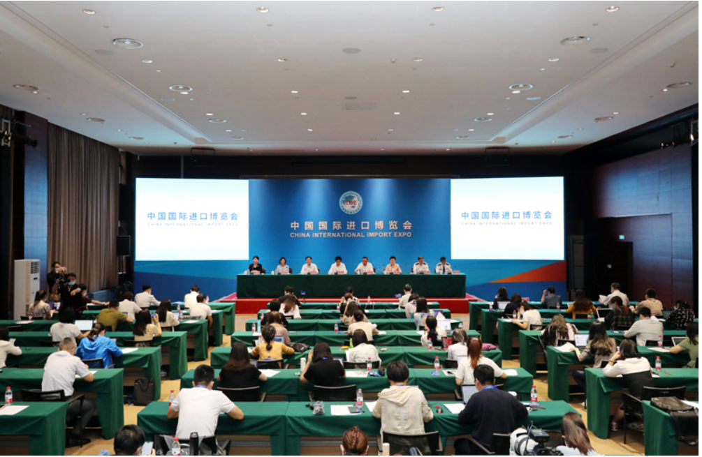 第四屆中國(guó)國(guó)際進(jìn)口博覽會(huì)迎來(lái)倒計(jì)時(shí)100天